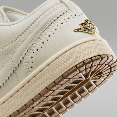 Air Jordan 1 Low SE Women's Shoes
