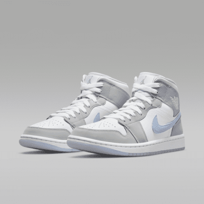 Air Jordan 1 Mid Women's Shoes