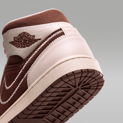 Air Jordan 1 Mid SE Women's Shoes