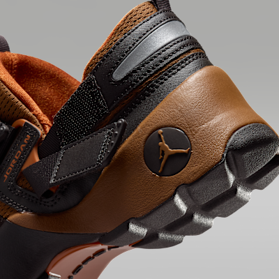 Jordan Trunner LX Women's Shoes