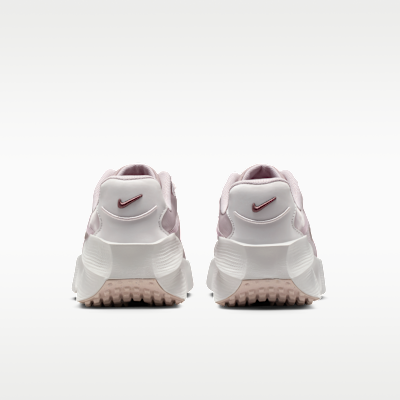 Nike Aura Edge Women's Shoes