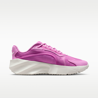 Nike Aura Edge Women's Shoes