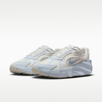 Nike Aura Edge Women's Shoes