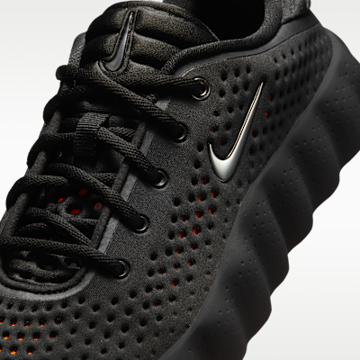 Nike Mind 002 Women's Pregame Shoes
