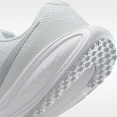 Nike Revolution 8 Women's Road Running Shoes (Wide)