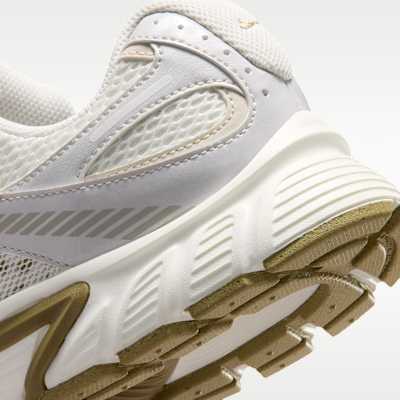 Nike V5 RNR Women's Shoes with Reflective Accents