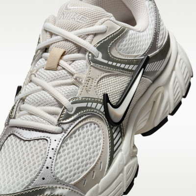 Nike V5 RNR Women's Shoes with Reflective Accents