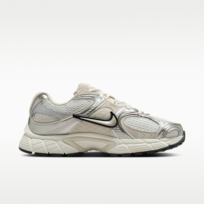 Nike V5 RNR Women's Shoes with Reflective Accents