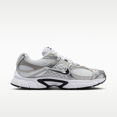 Nike V5 RNR Women's Shoes with Reflective Accents