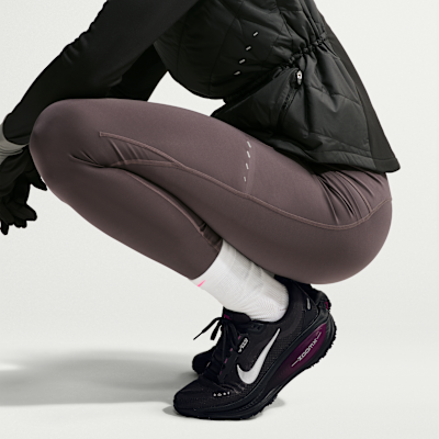Nike Vomero 18 GORE-TEX Women's Waterproof Road Running Shoes with Reflective Accents