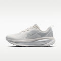 Nike Vomero 18 SE Women's Road Running Shoes