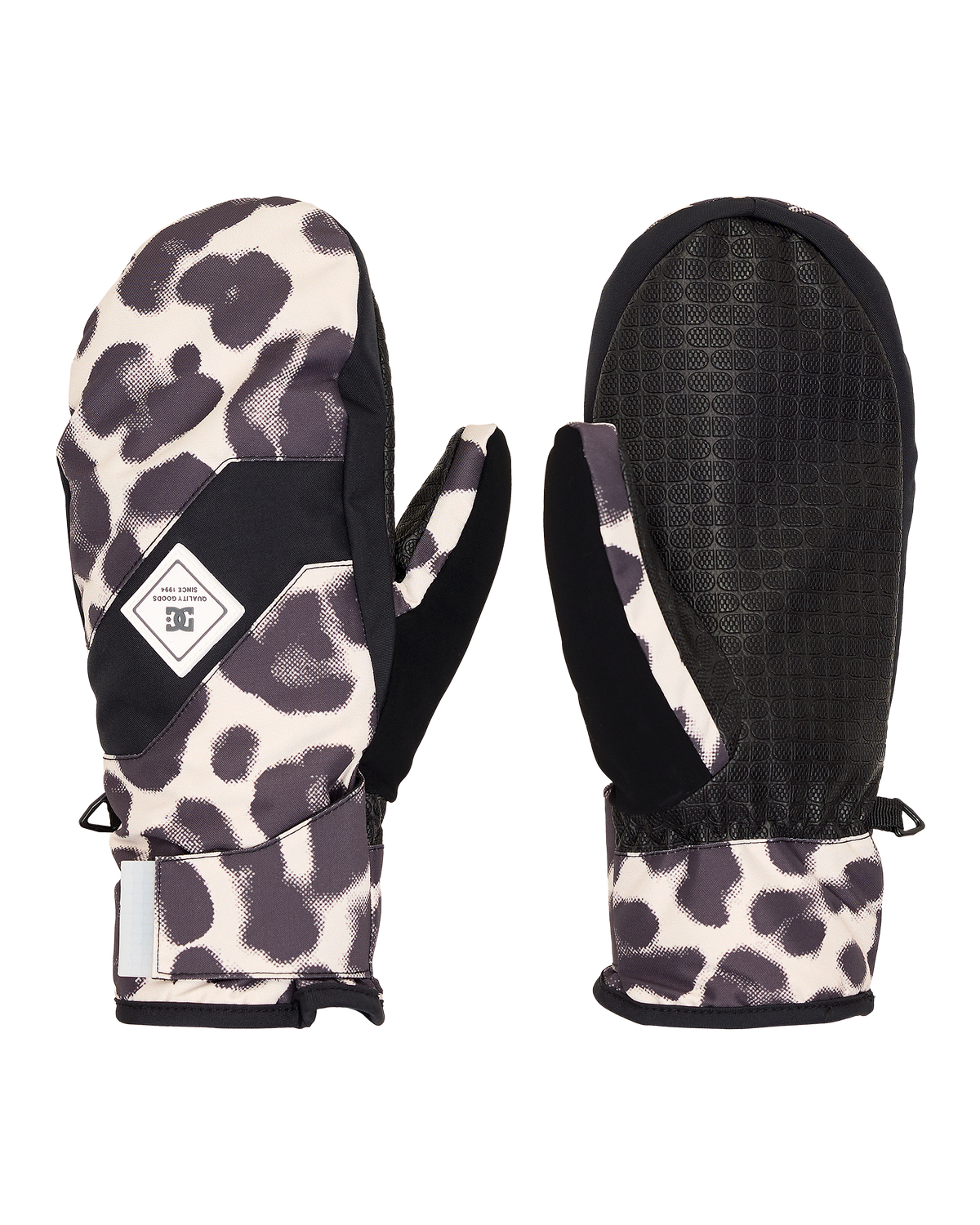 Stay warm and stylish all winter with the DC Shoes Women’s Franchise Insulated Mittens. Featuring a black and white animal print, durable black palms, adjustable wrist straps, and a small logo patch on the back of one mitten, these weather-resistant mittens are designed for comfort and protection against the elements.