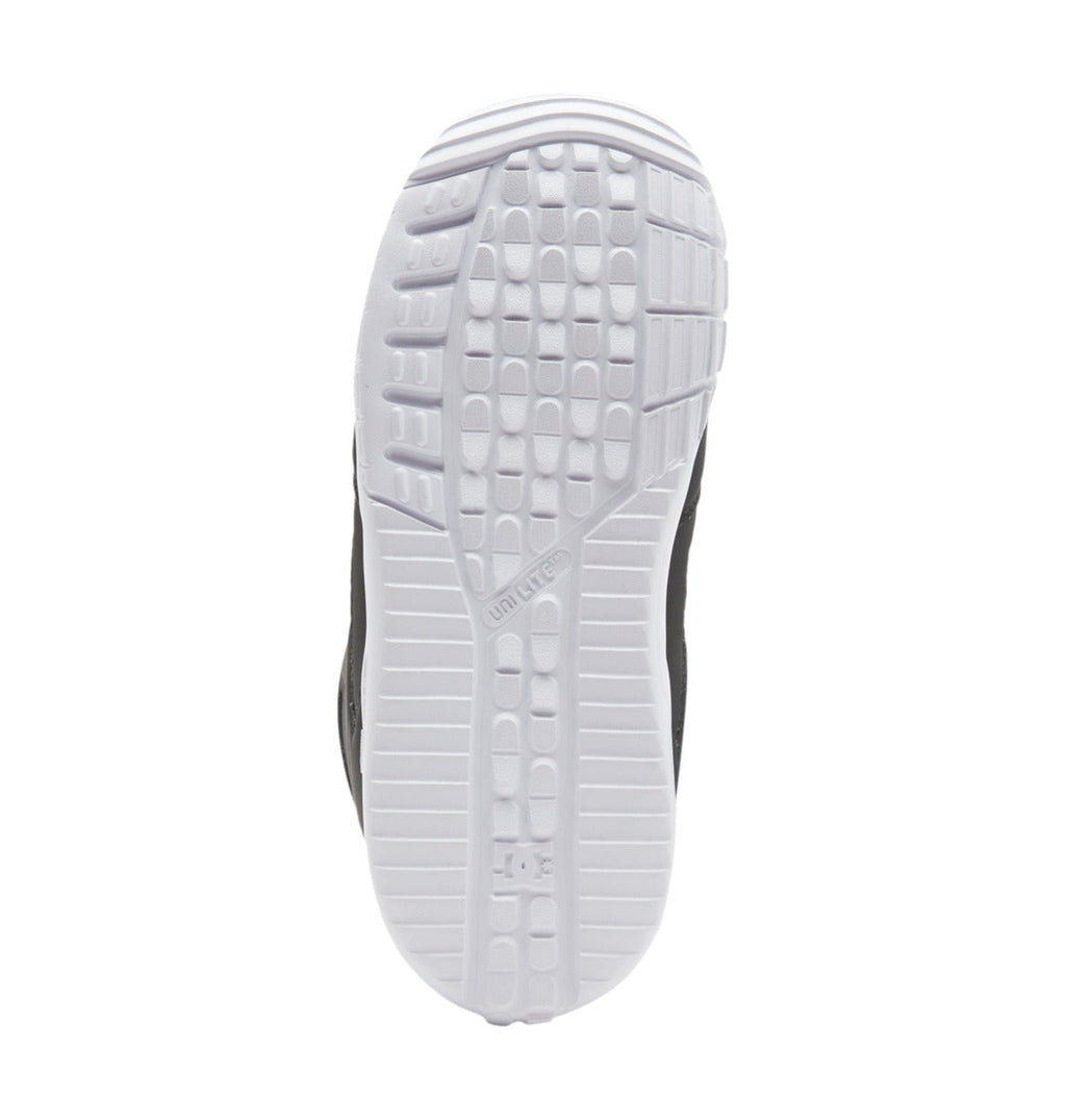 The image displays the white, textured rubber sole of a DC Shoes Women’s Phase BOA® Snowboard Boot, seen from below against a plain white background. The sole is designed with an array of rectangular and square tread patterns for enhanced grip, complementing the secure fit delivered by the advanced BOA® Fit System.